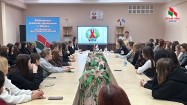 Ко Всемирному дню борьбы со СПИДом в Лингвогуманитарном колледже состоялась встреча экспертов с учащимися учреждения образования