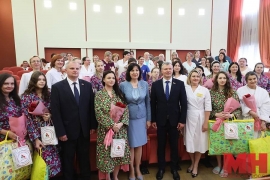 Наталья Кочанова поздравила мам, родивших 3 июля малышей в столичном роддоме № 2