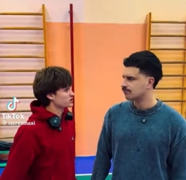 Тиктокер Iscreamax пришел в 157-ю школу. Зачем ?