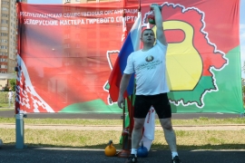 Мировой рекорд: гиря 24 кг &mdash; 1100 раз за 78 минут