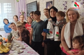 16 детей воспитывают Юрий Станкевич и Елена Колоницкая