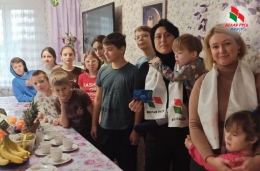 16 детей воспитывают Юрий Станкевич и Елена Колоницкая